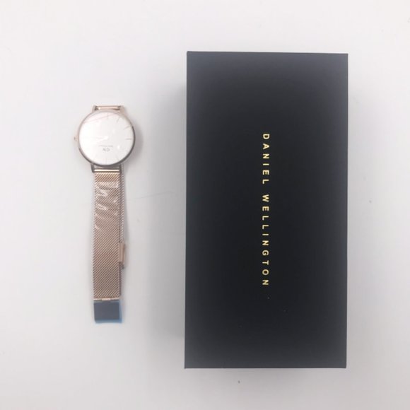 D W Watch women,B36R8, Rose gold, 32 mm case mesh Band**WR30M.